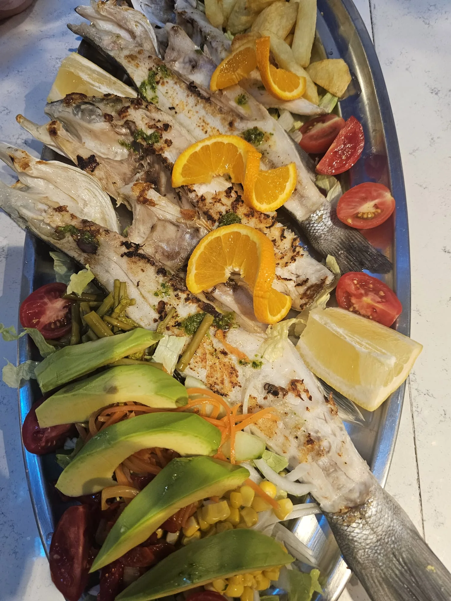 Pescado a la plancha con verduras