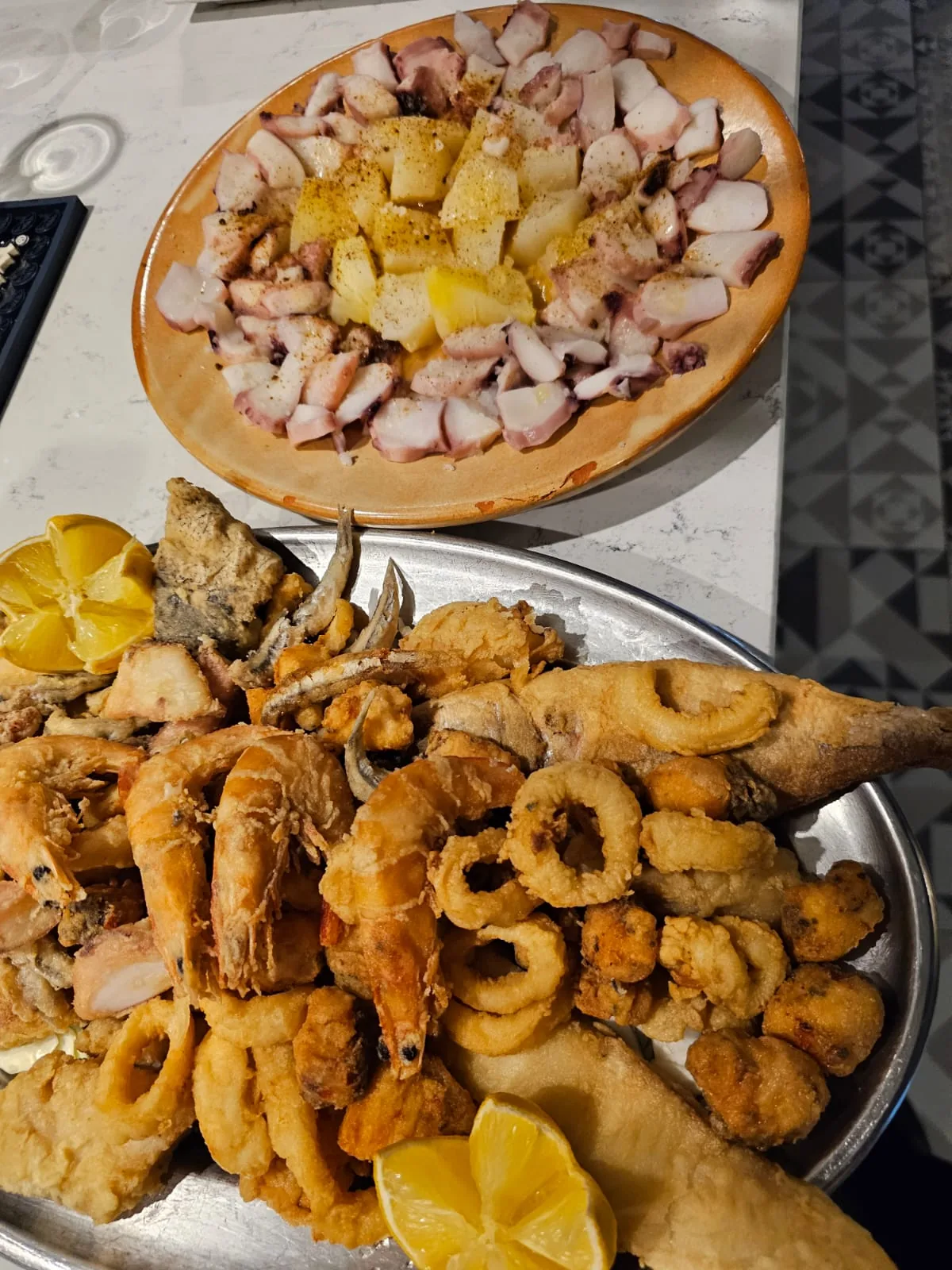 Pulpo y fritura de pescado